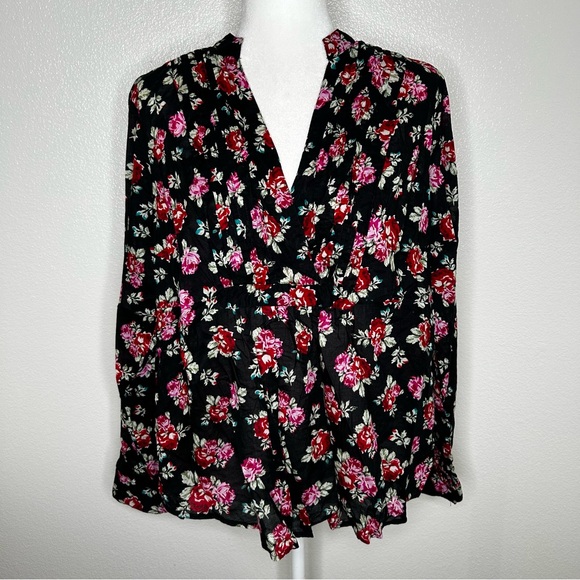 torrid Tops - Torrid Womens Black Floral Pleated V-Neck Long Sleeve Top 100% Cotton Size 0/ 0X